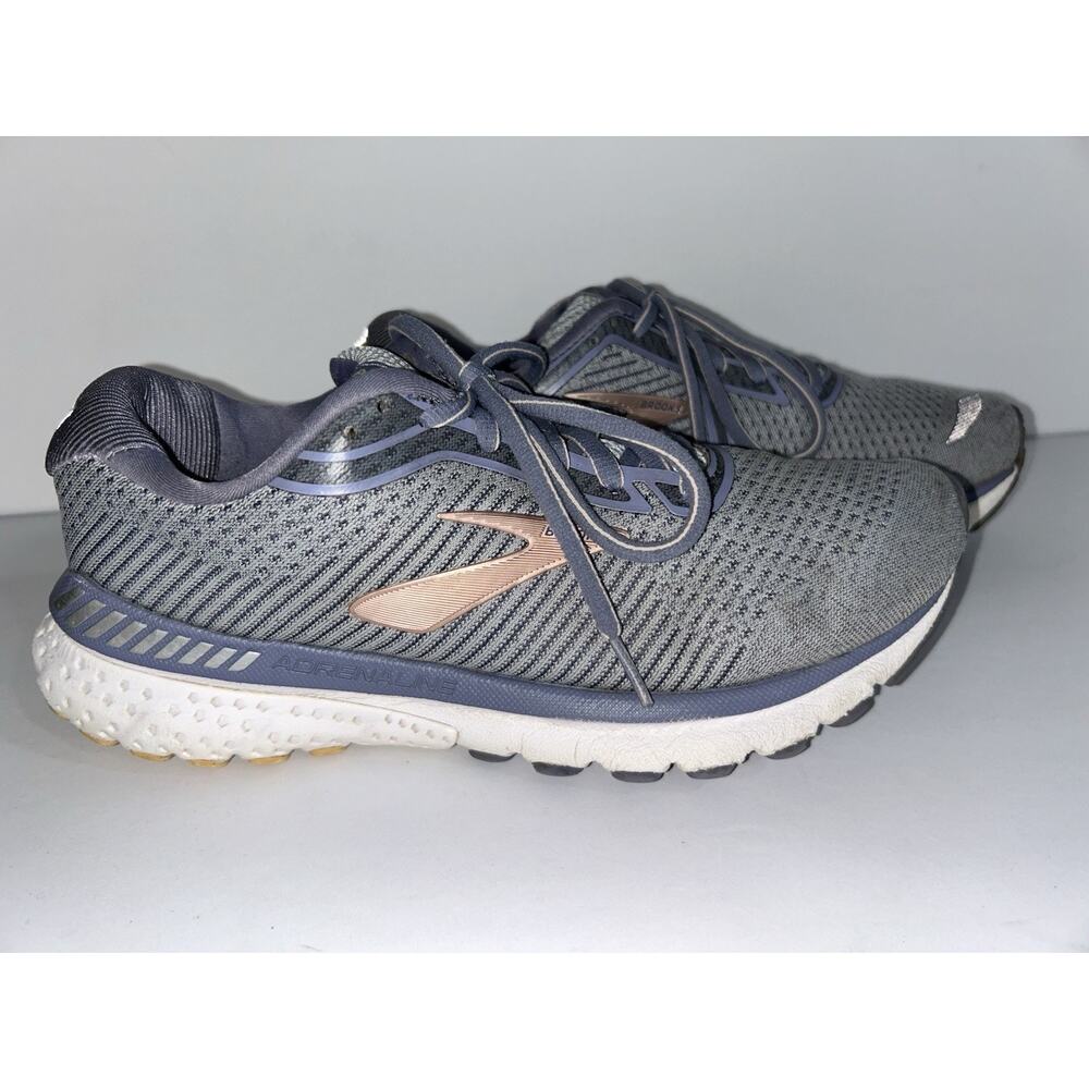Brooks Adrenaline GTS 20 Womens Shoes Sneakers Gray 1202961B073 Running Size 8.5